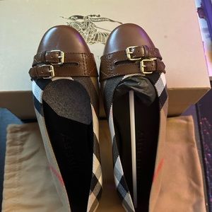 Burberry Ballet Flats